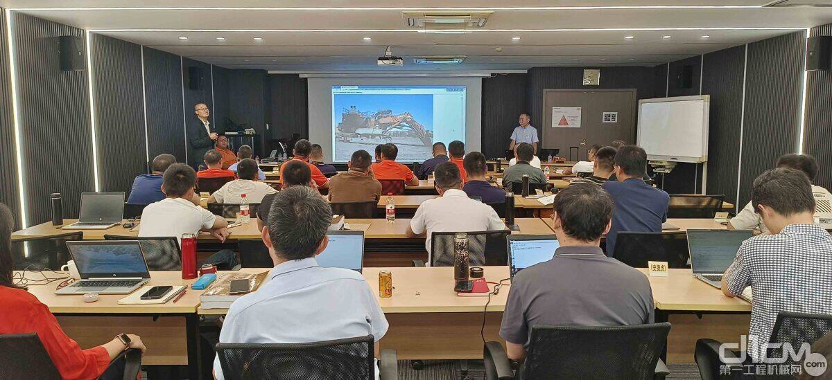 专业助力矿山作业日立建机持续发力超大型矿用液压挖掘机市场(图2)